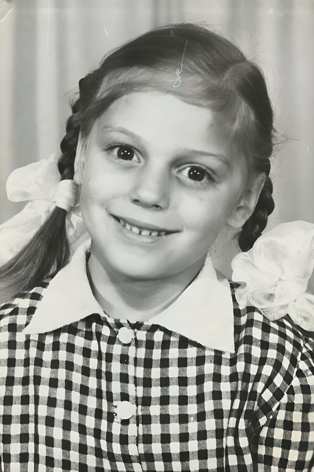 Нелли Уварова в детстве