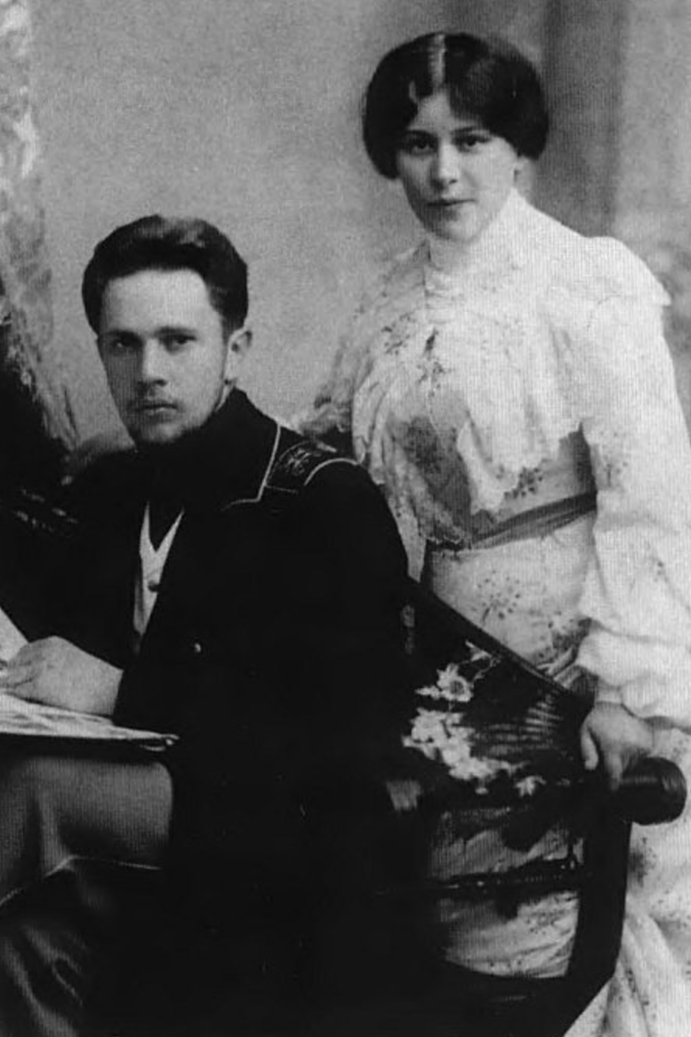 Алексей Николаевич Толстой и его первая жена Юлия Рожанская