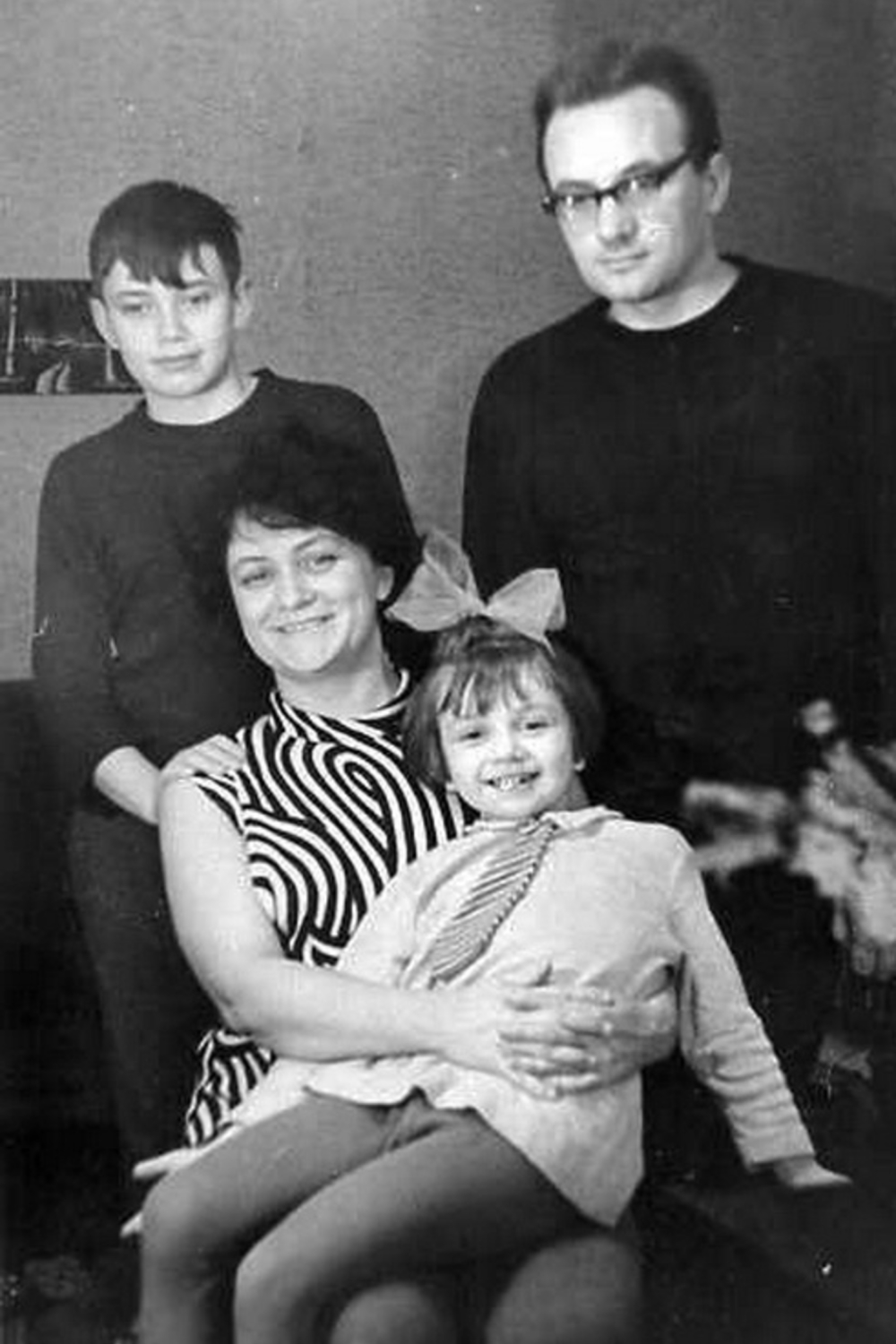 Галина Щербакова с мужем и детьми