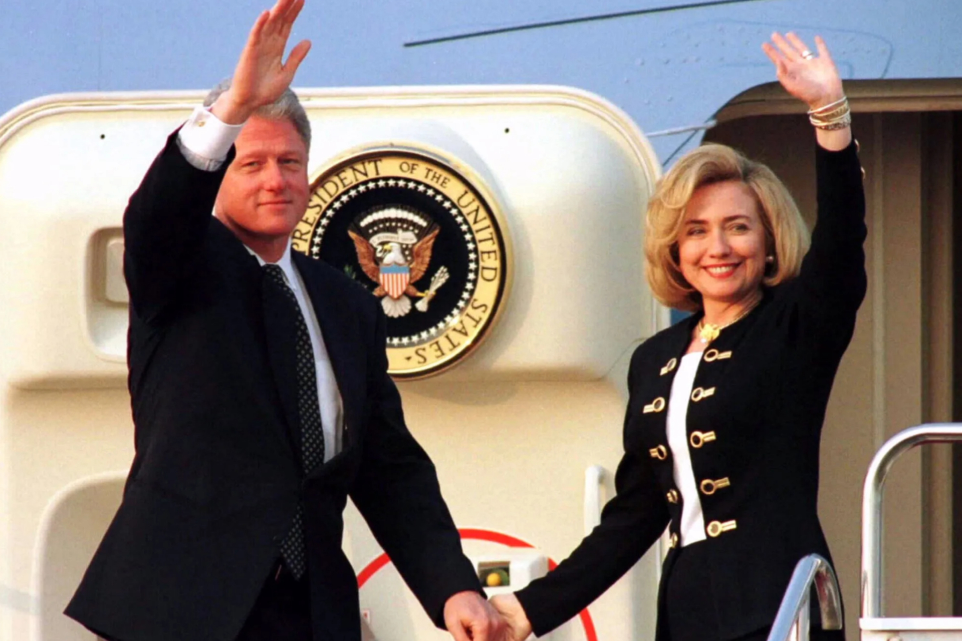Супруги Билл и Хиллари Клинтон