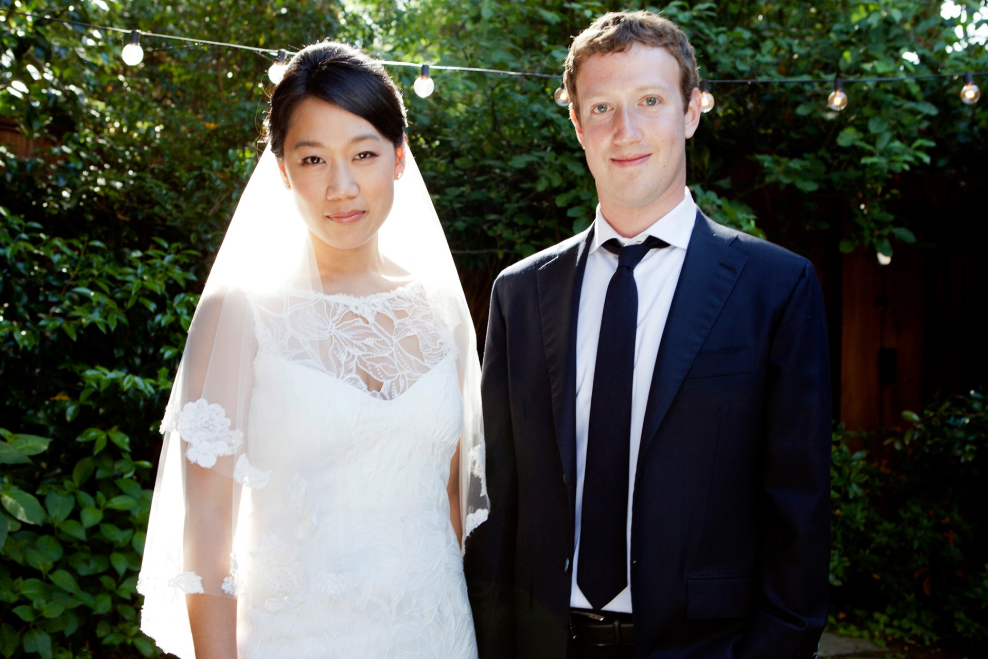 Марк Цукерберг и его жена Присцилла Чан