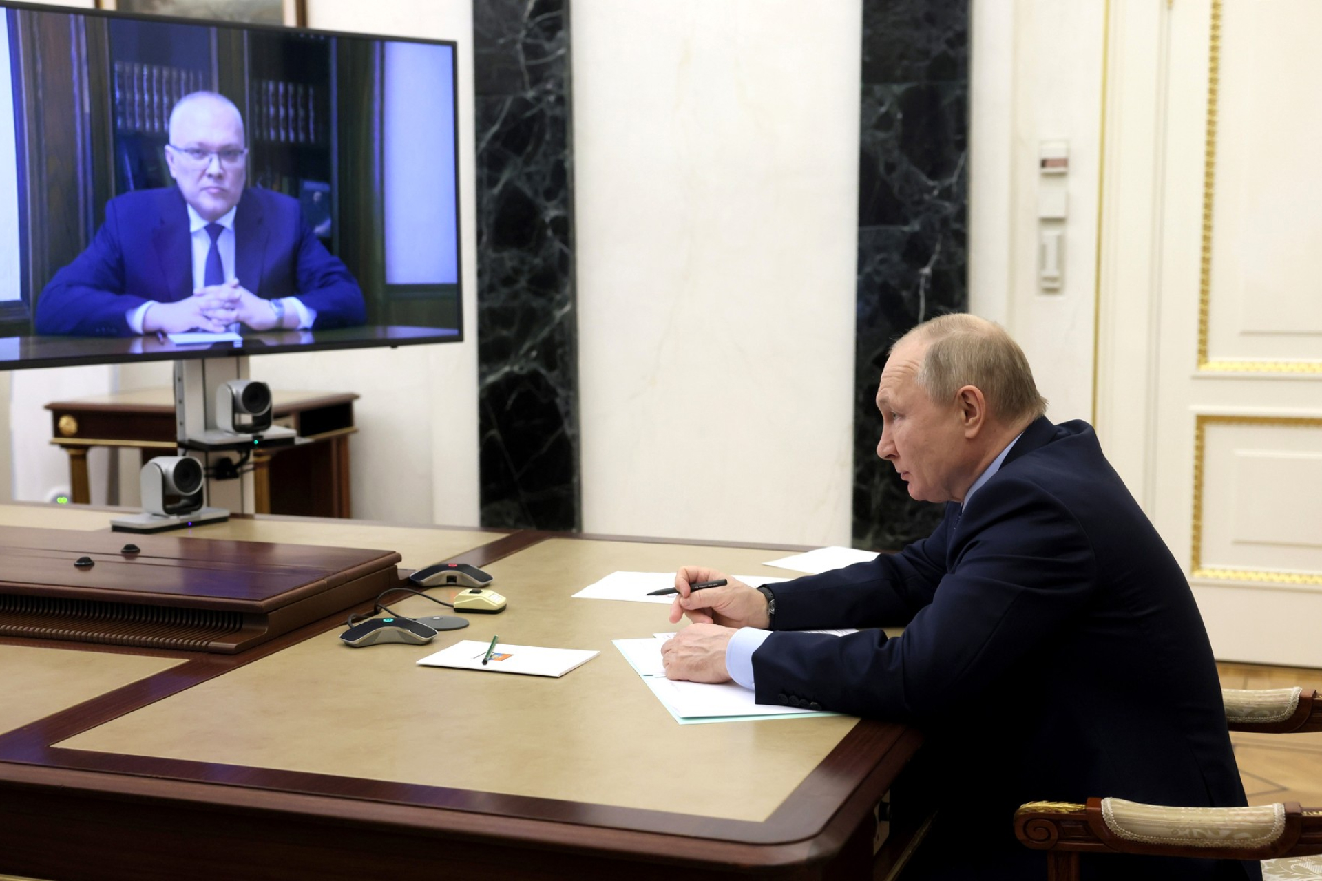 Губернатор Кировской области Александр Соколов на встрече с Владимиром Путиным