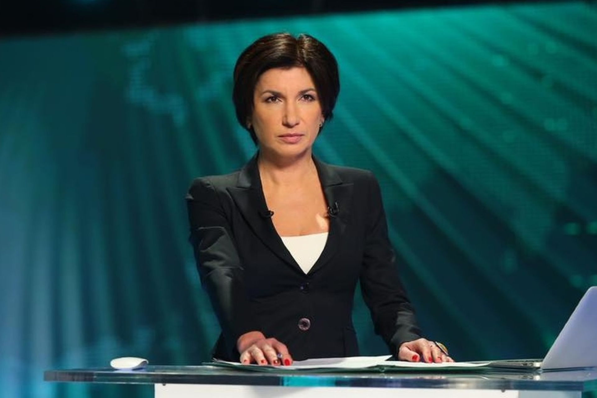 Телеведущая Ирада Зейналова в программе «Итоги недели»