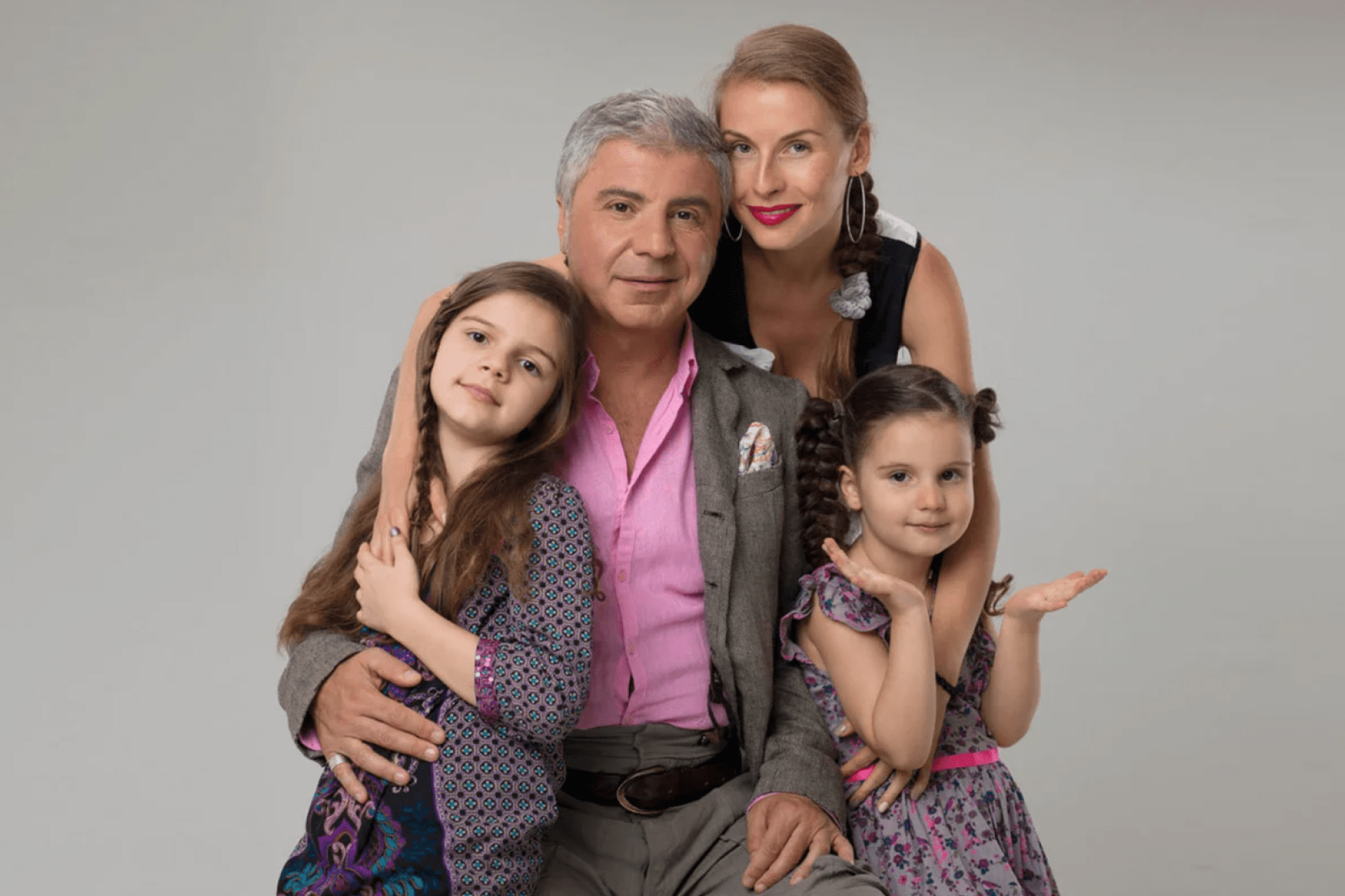Сосо Павлиашвили, его вторая жена Ирина Патлах и их дочери