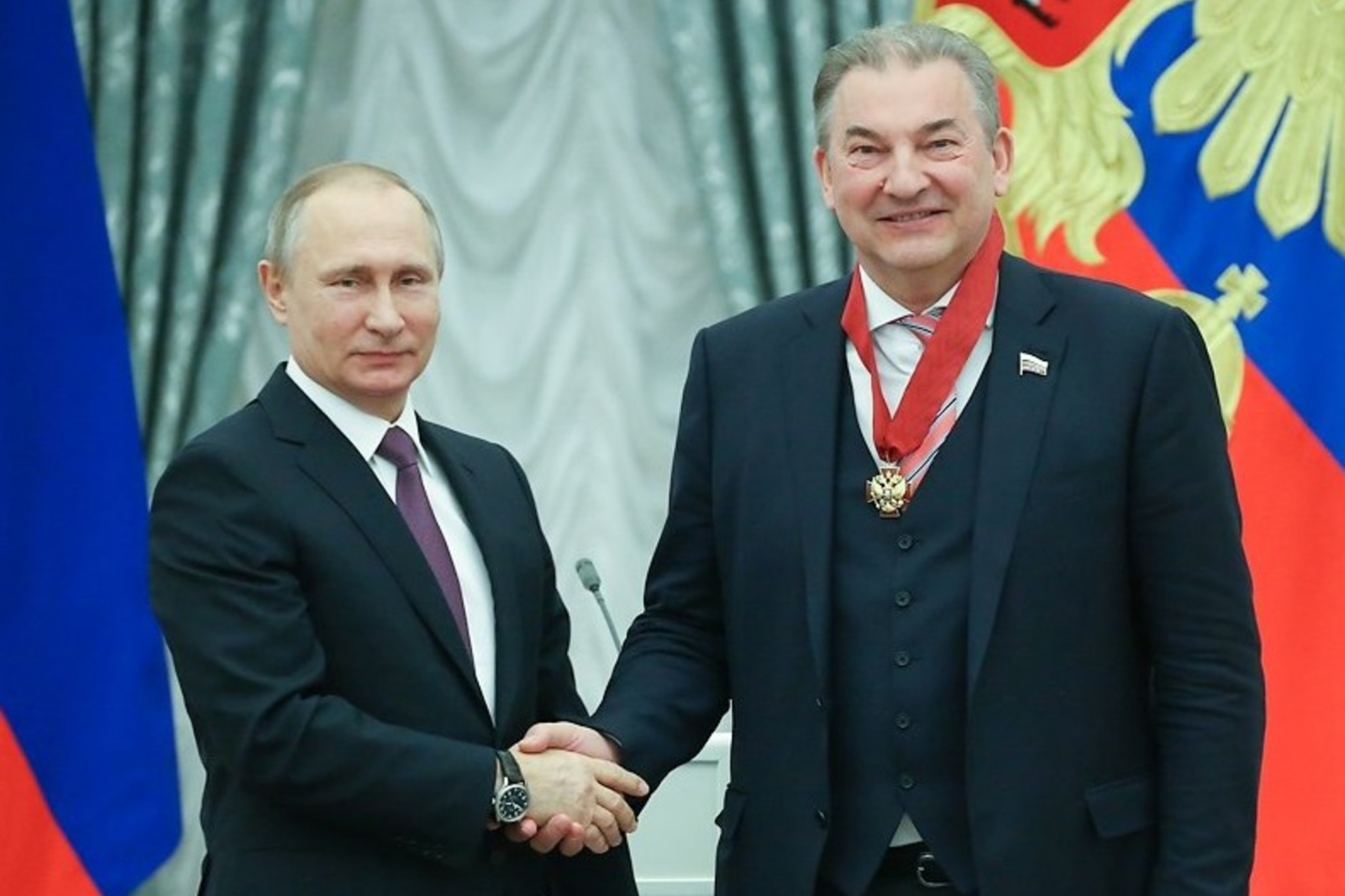 Президент России Владимир Путин и депутат Госдумы Владислав Третьяк