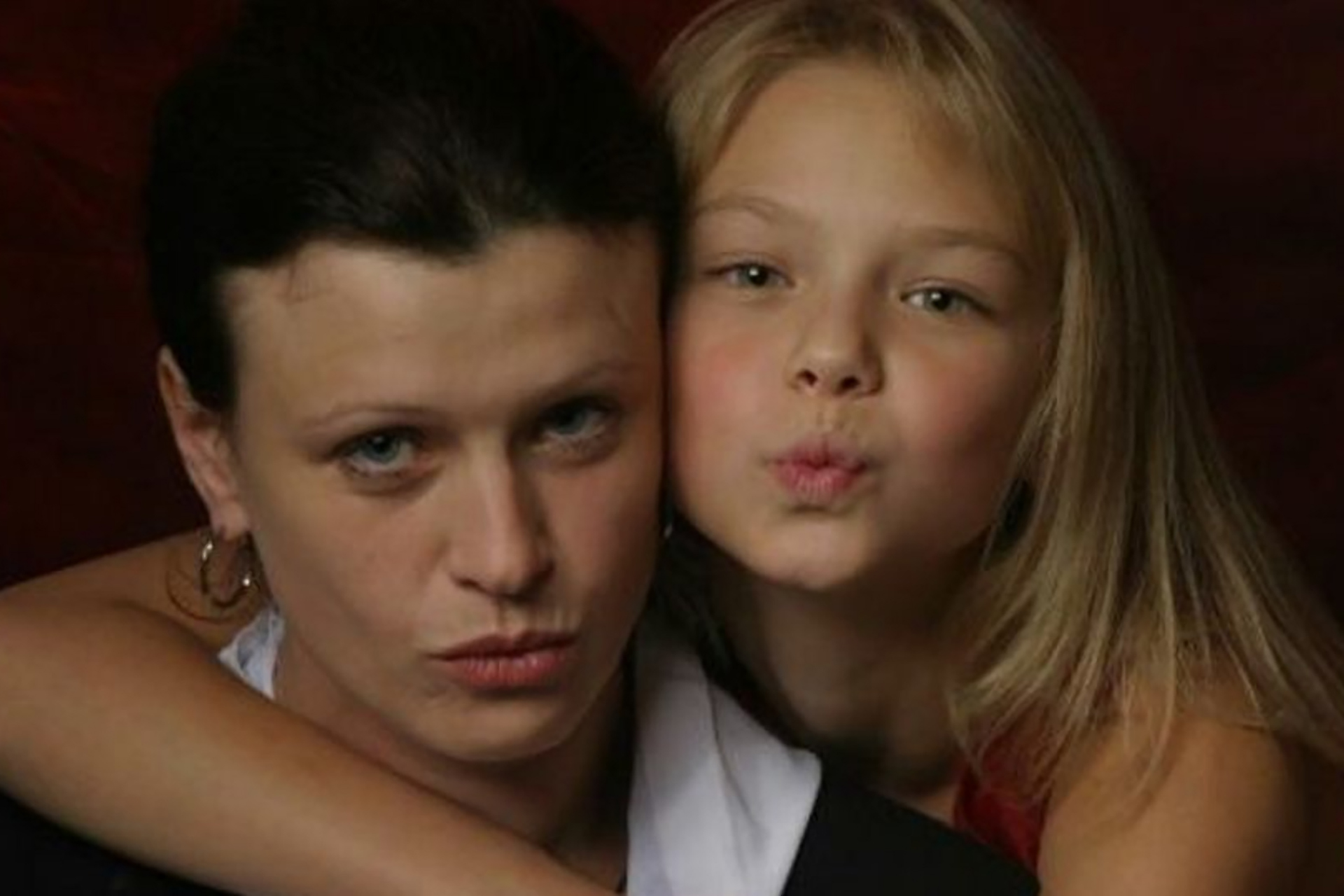 Актриса Таисия Вилкова в детстве с мамой актрисой Дарьей Гончаровой