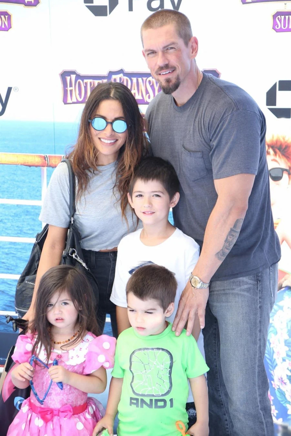 Сара Шахи с бывшим мужем Стивом Хоуи и детьми