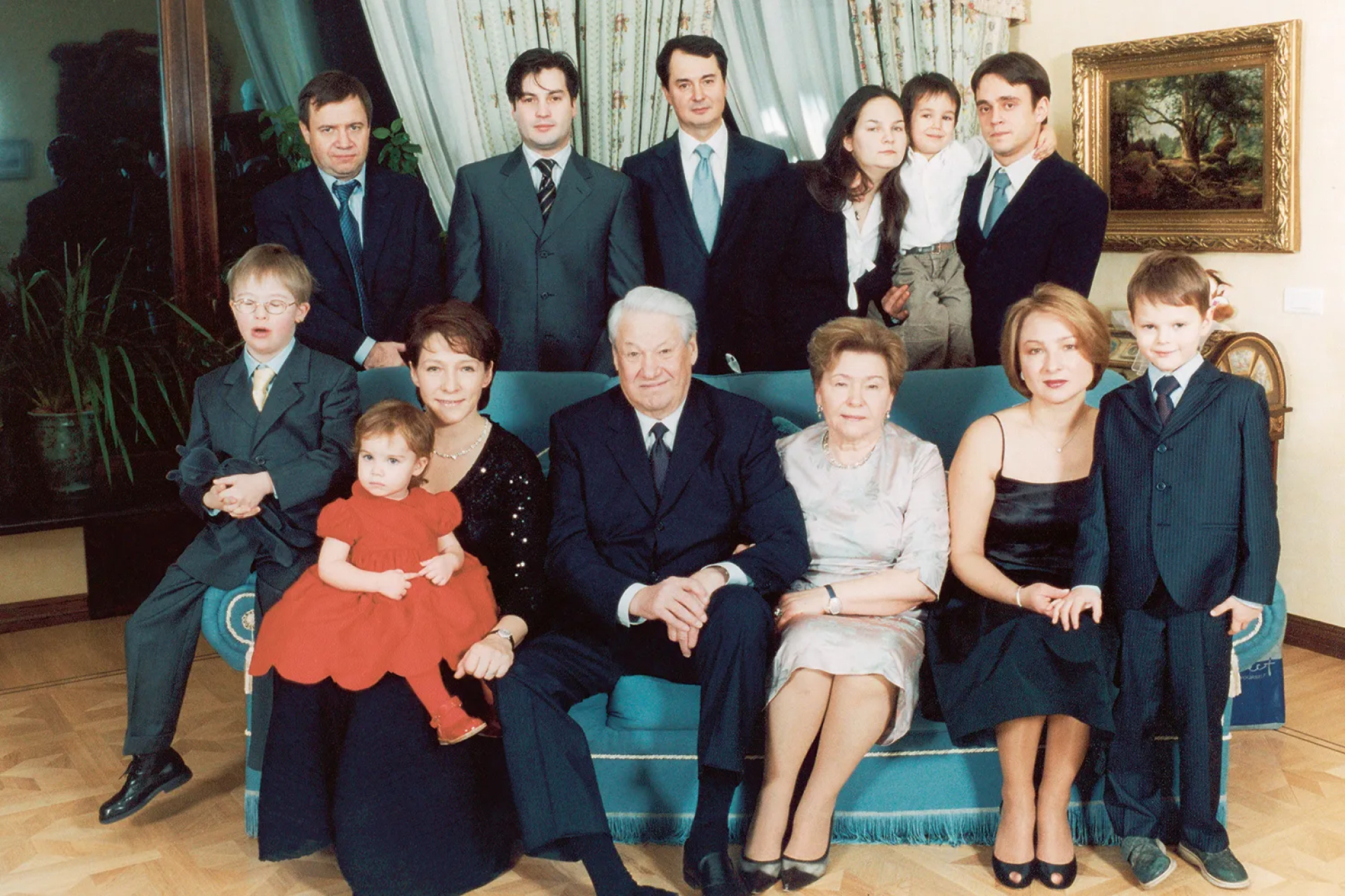Борис Ельцин с женой Наиой Ельциной и семьей