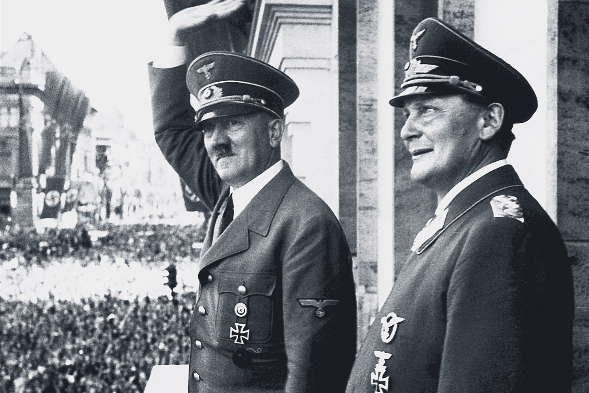 Герман Геринг и Адольф Гитлер